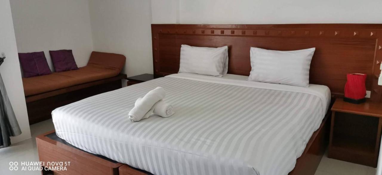 Sure Guesthouse Kamala-part Kültér fotó
