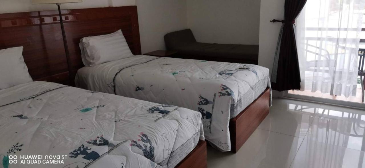 Sure Guesthouse Kamala-part Kültér fotó